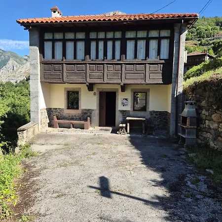 Junto Al Sella Crle834