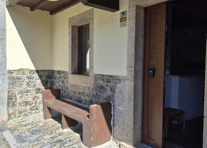 Junto Al Sella Crle834 * Ribota