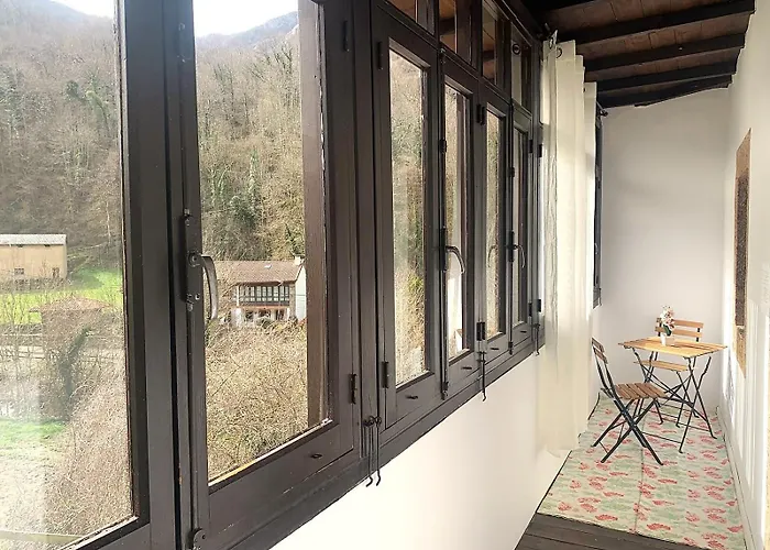 Junto Al Sella Crle834 * Ribota