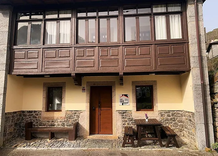 Junto Al Sella Crle834