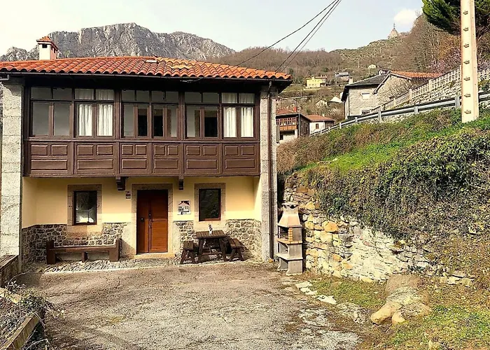 Junto Al Sella Crle834 Chalet